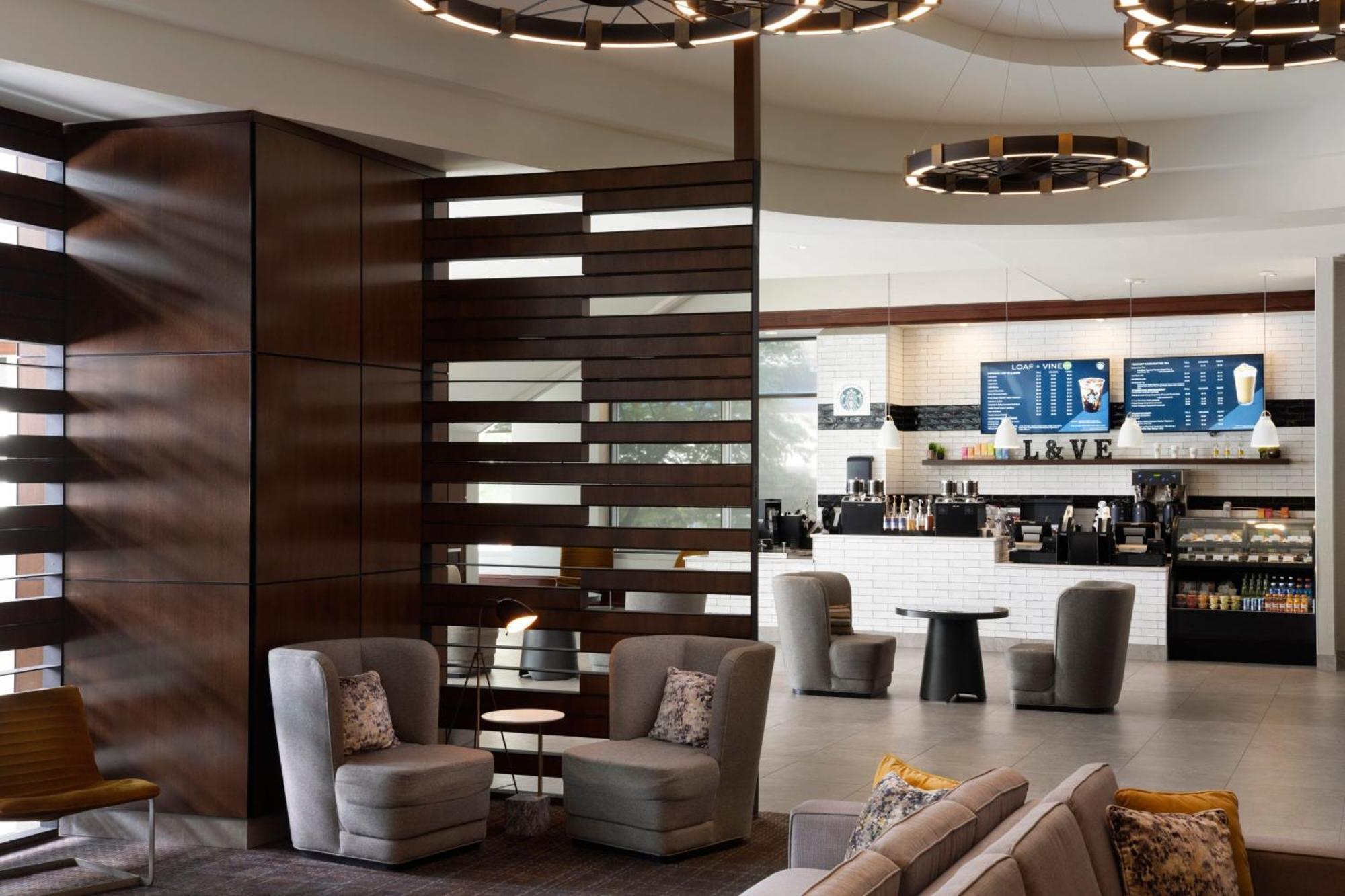 Marriott Downtown Hotel 4*